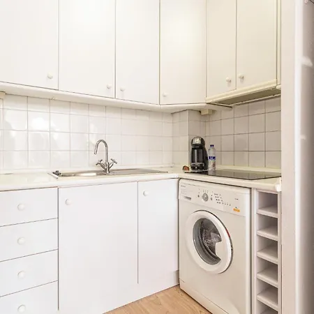 Apartment Gorgeous In Torrevieja